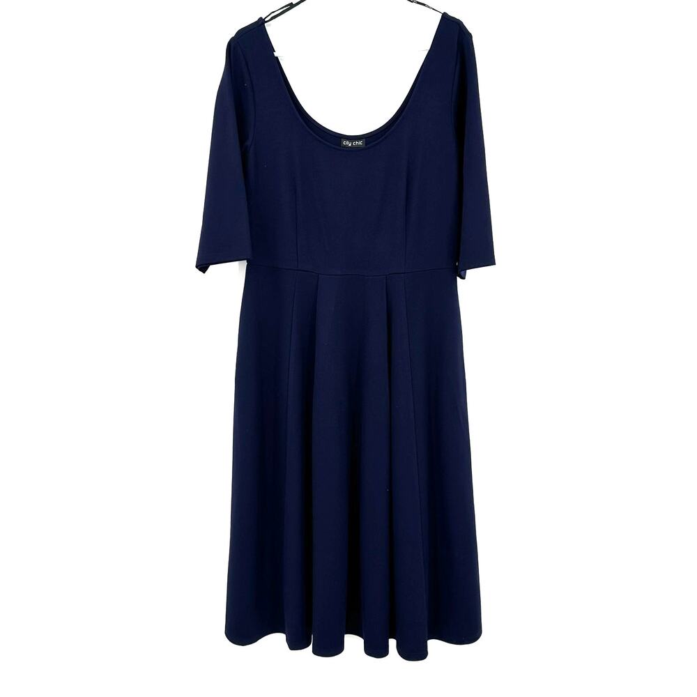 City Chic Size XS 14 NWT New with Tags Short Sleeve Boat Neck Dress Blue Viscose